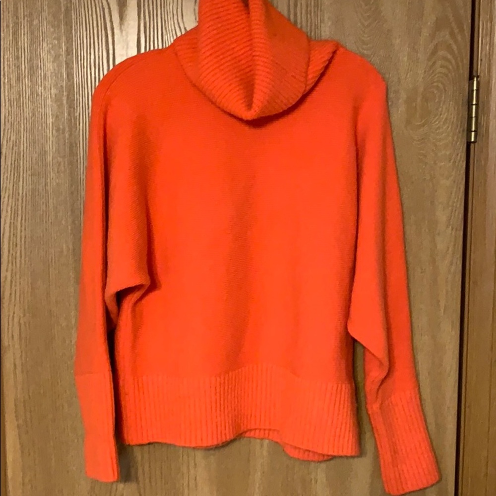Like-new Banana Republic red turtleneck sweater